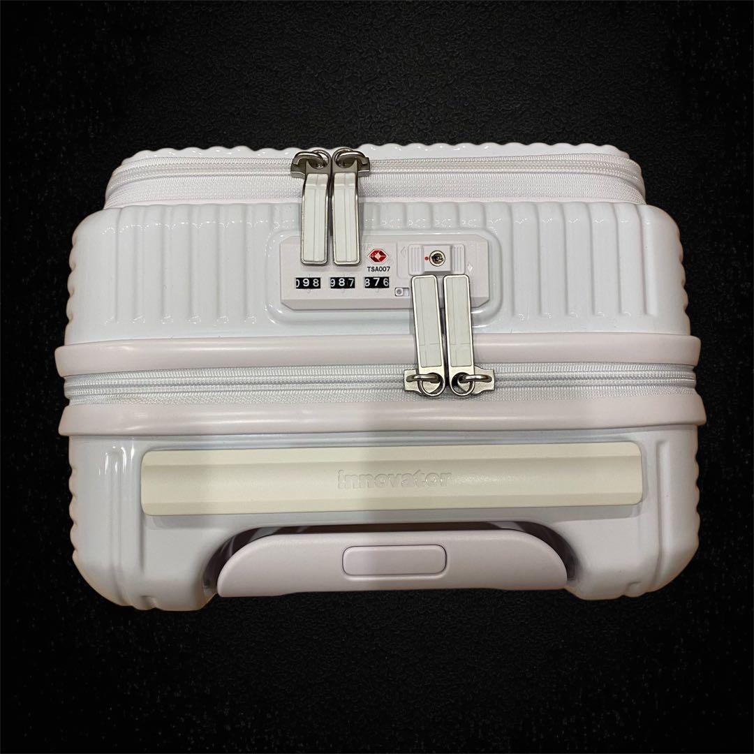 新品級✨innovator INV30 ホワイト キャリーケース 21L
