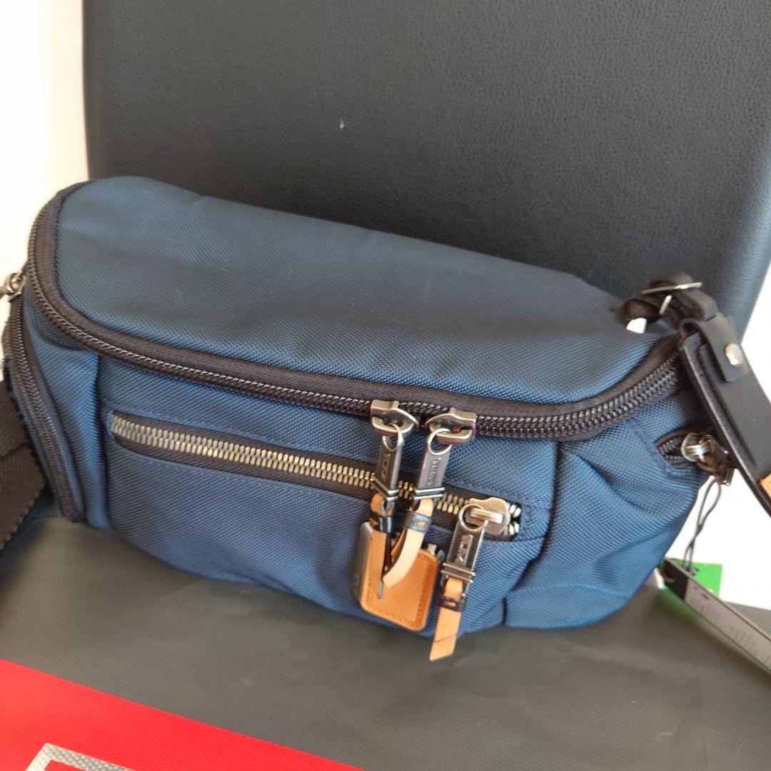 【正規品超美品】TUMI 232399NVYRE ケリー スリングバッグ