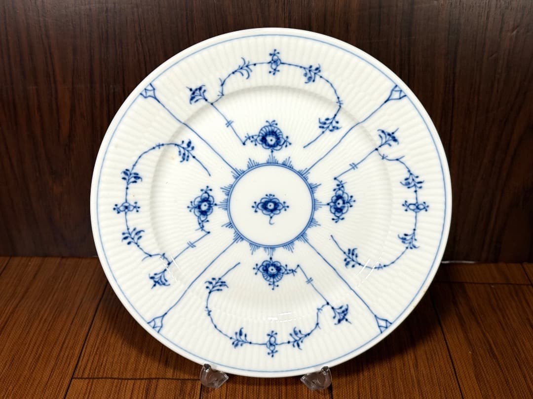 未使用 ロイヤルコペンハーゲン ブルーフルーテッド プレイン プレート 22cm