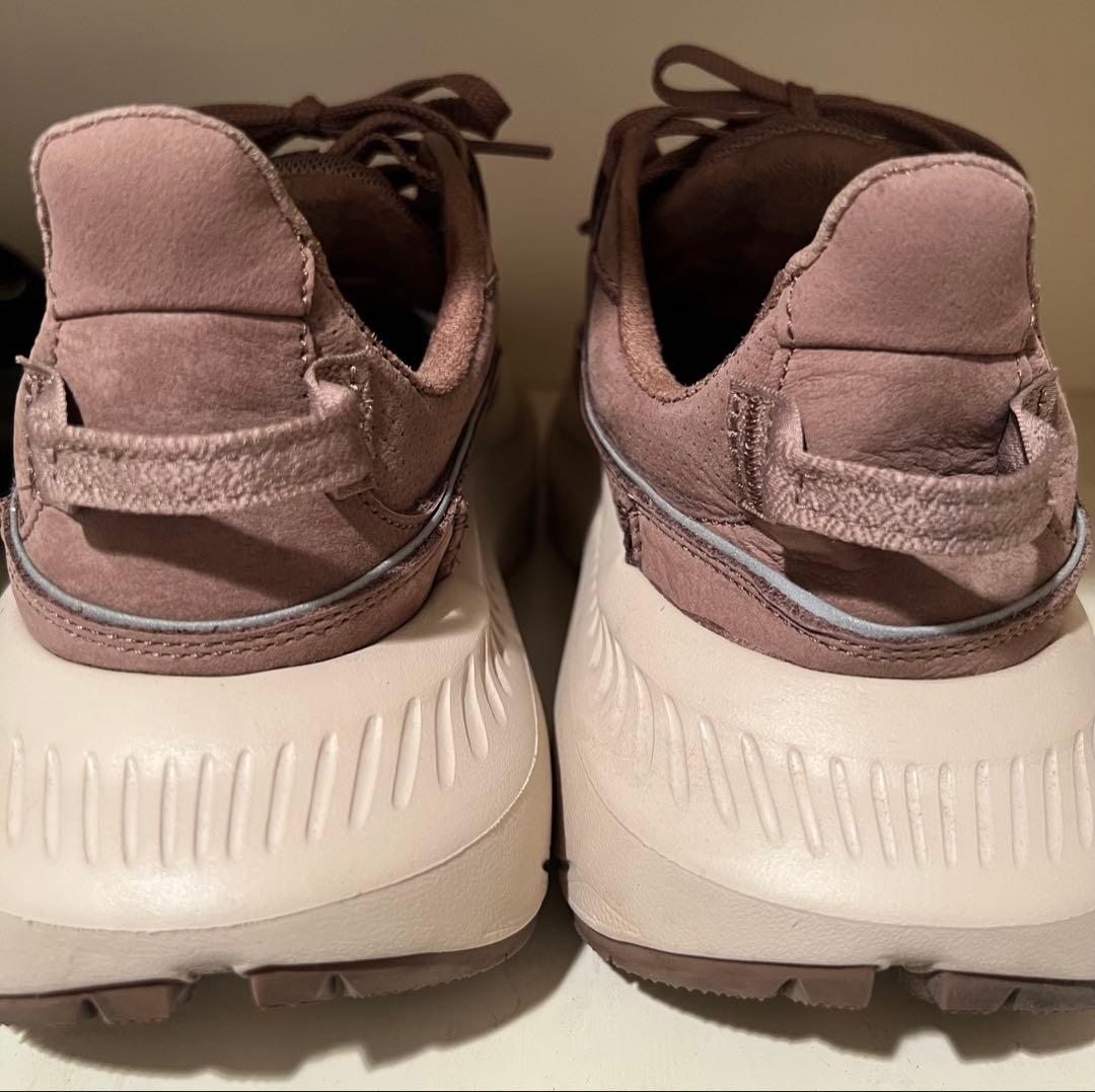 UGG 厚底 スニーカー