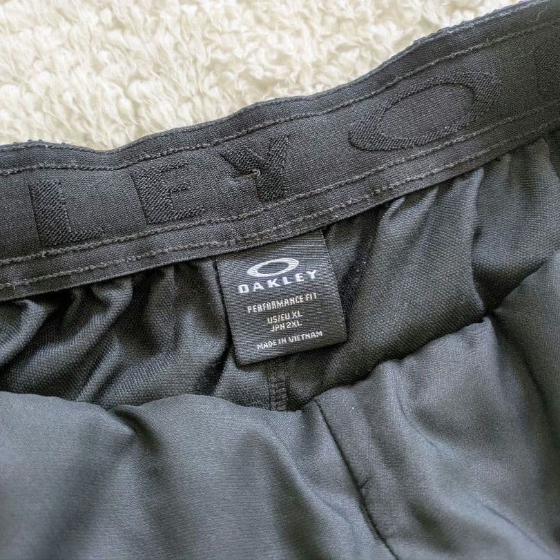 OAKLEY　大きめ トレーニングパンツウーブンパンツ ブラック　2XL