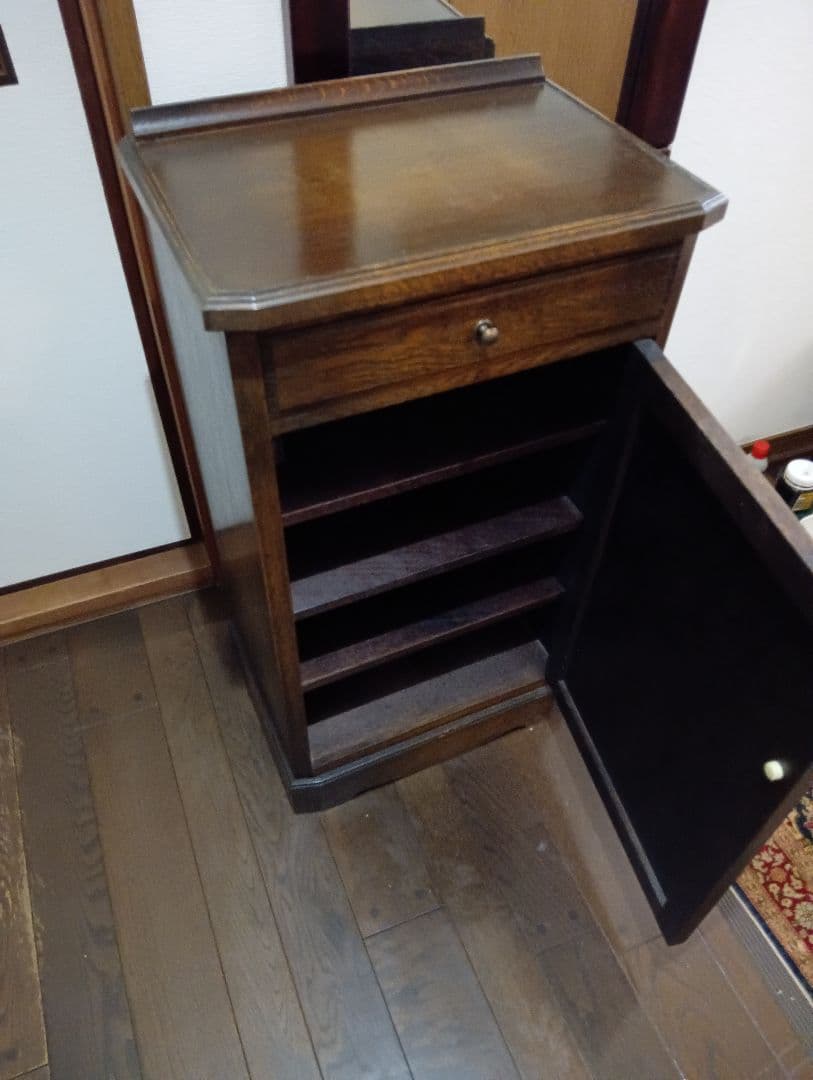 木製キャビネット 3棚 1引き出し