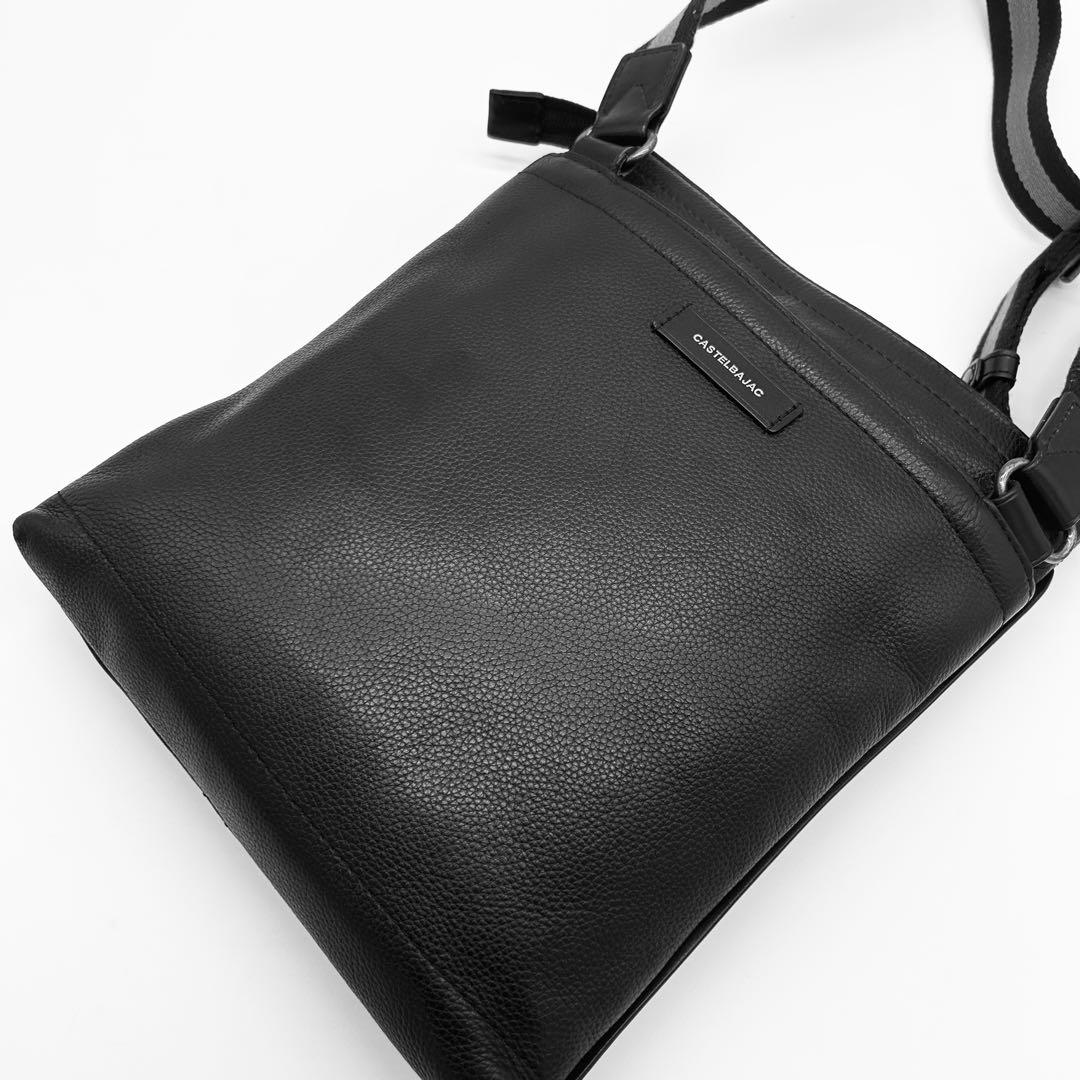 A786【良品】カステルバジャック レザー メッセンジャーバッグ 黒 大判ロゴ