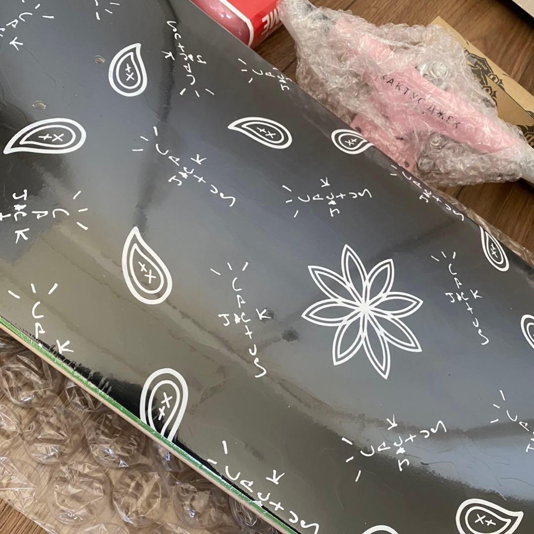 【新品】 CACTUS JACK PAISLEY SKATE DECK