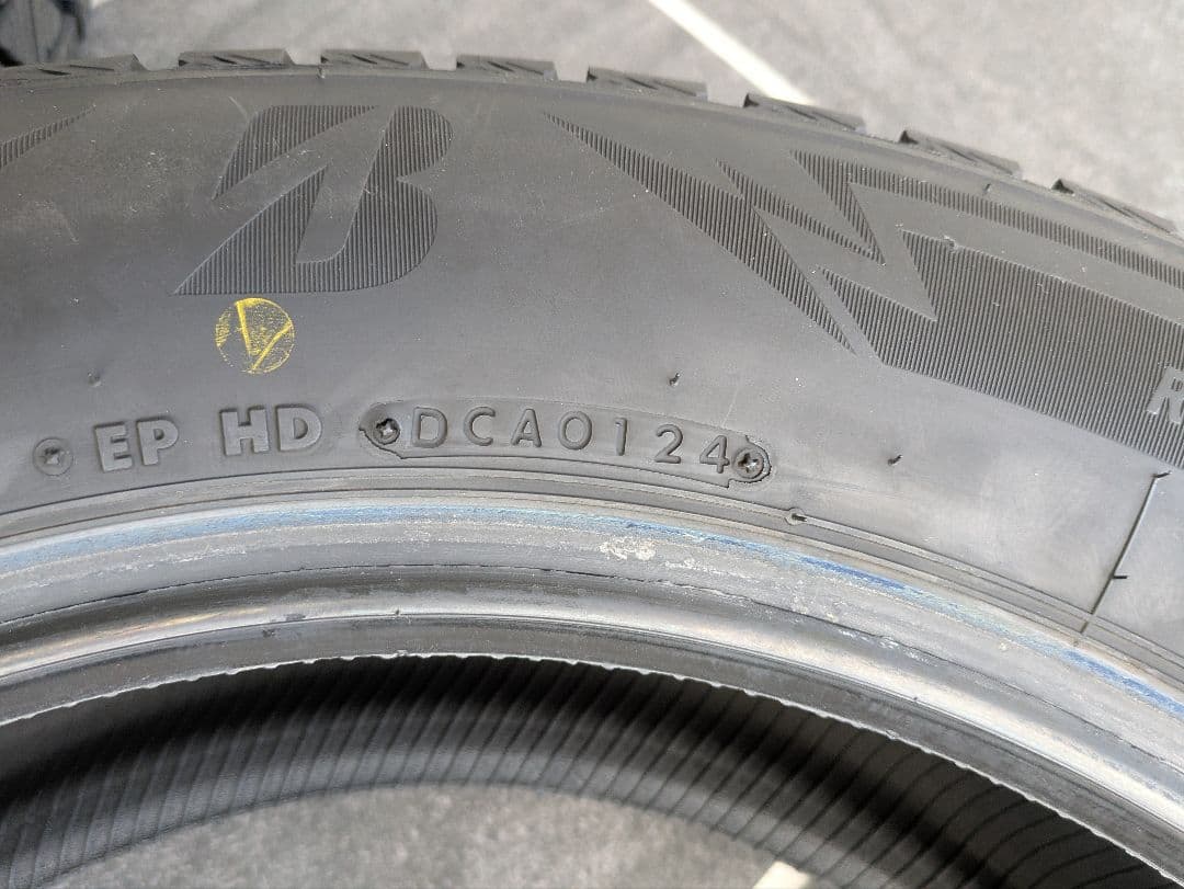 ブリヂストンBLIZZAK DM-V3 225/60R18 4本セット（送料込）