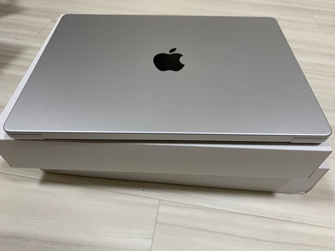 MacBook本体 Apple MacBook Pro 14 M2Pro USKey 512GB