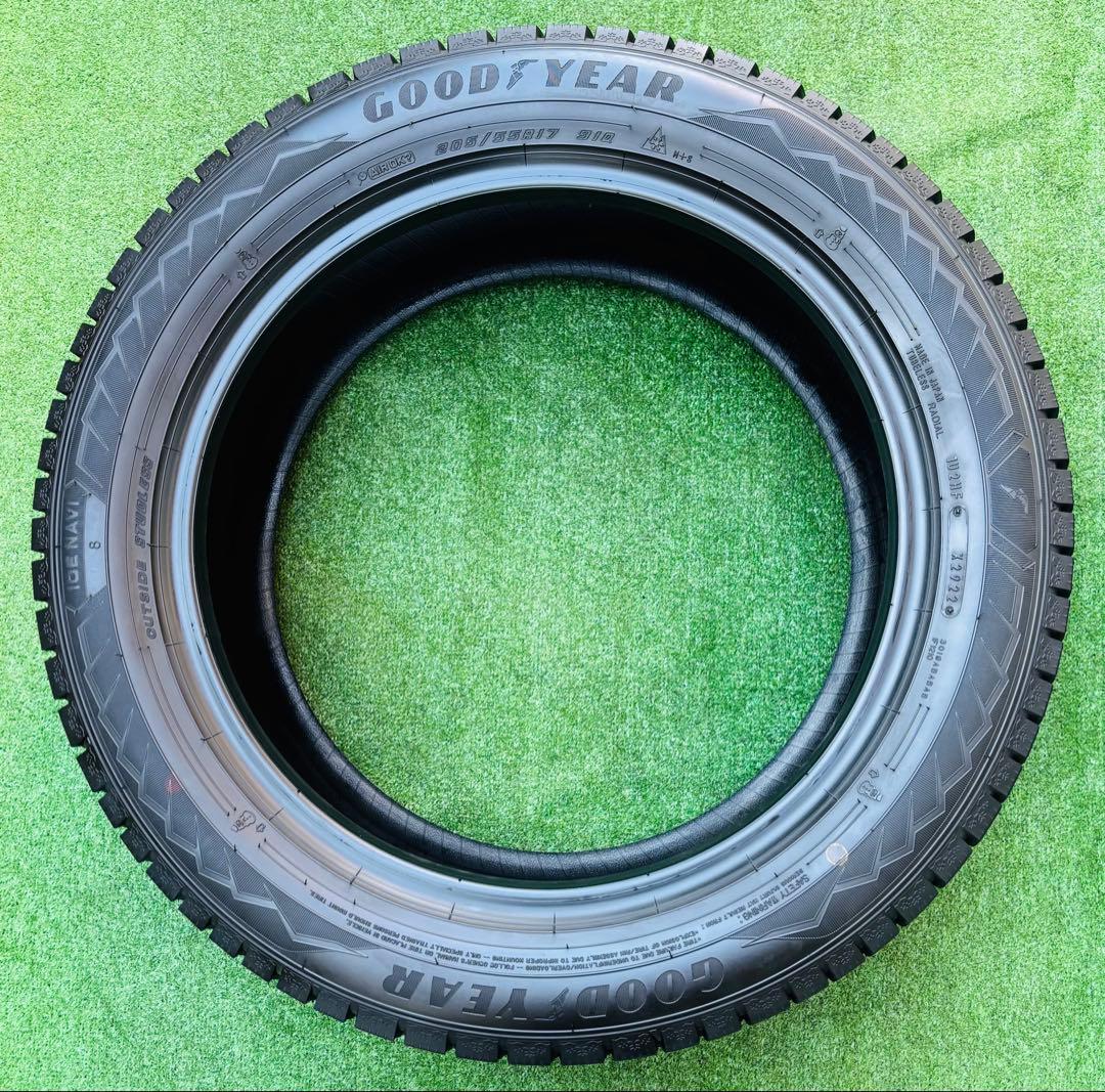 GOOD YEAR スタッドレス205/55R17 2022年製 9~9.5分山