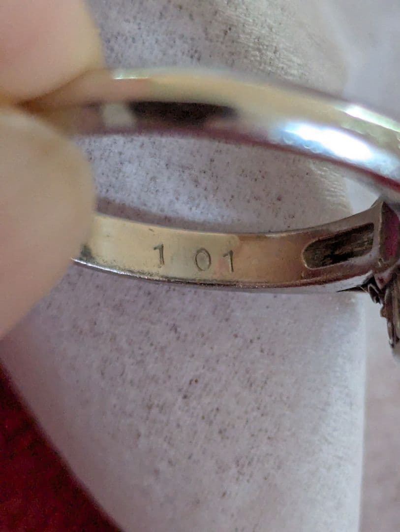 退院セール‼️バレンタイン値引き！ルビーの指輪1.35カラット写真も差替え