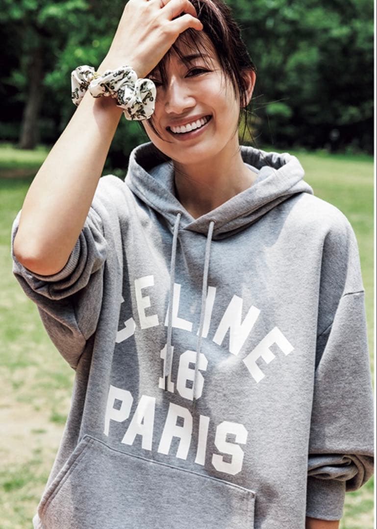 セリーヌ　シュシュ　ヘアゴム　モノグラム　美品　正規品