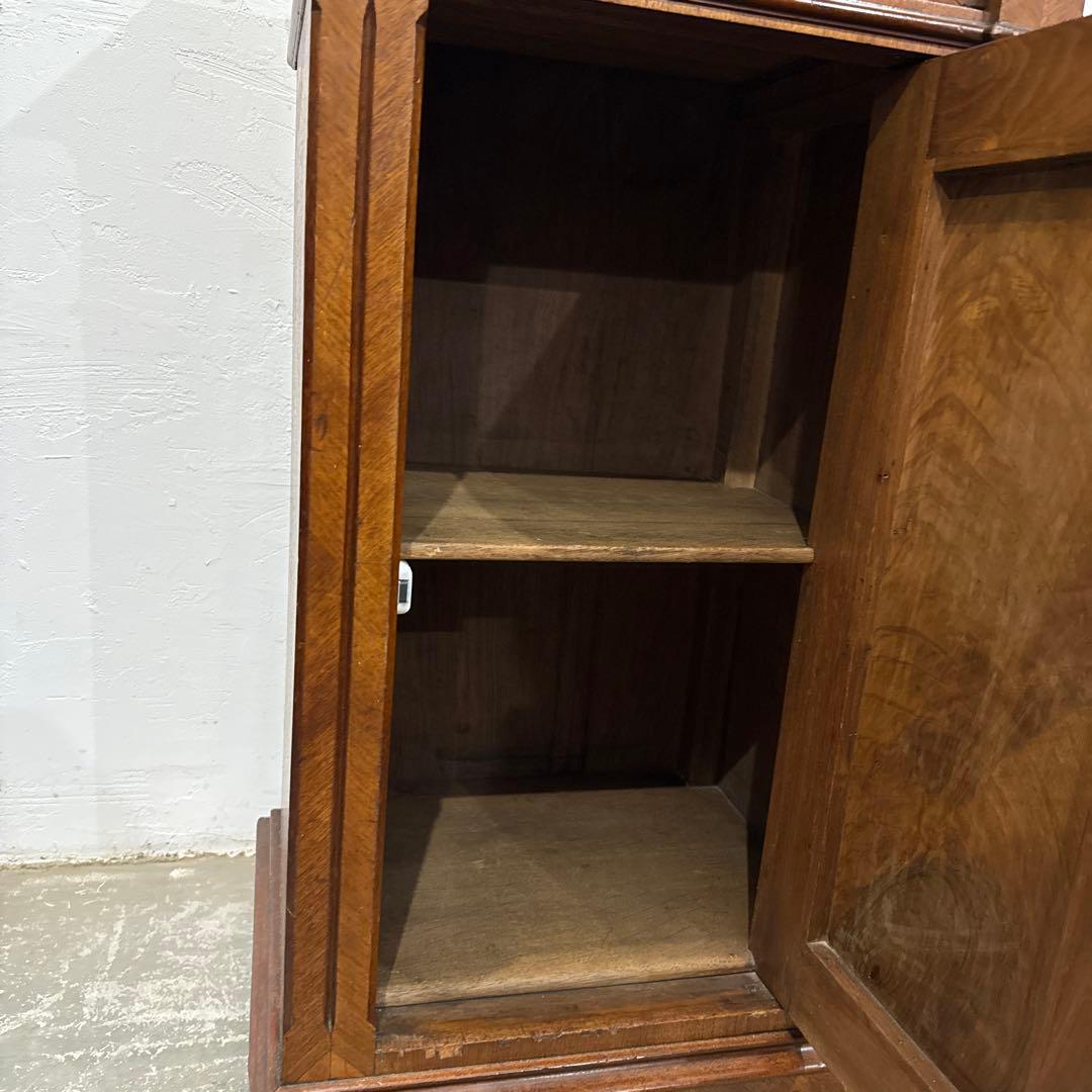 ヴィンテージ　木製サイドテーブル　引き出し／扉収納付き