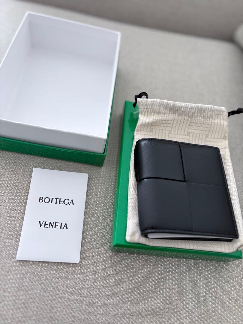 新品 BOTTEGA VENETA CASSETE 財布 正規品 二つ折り