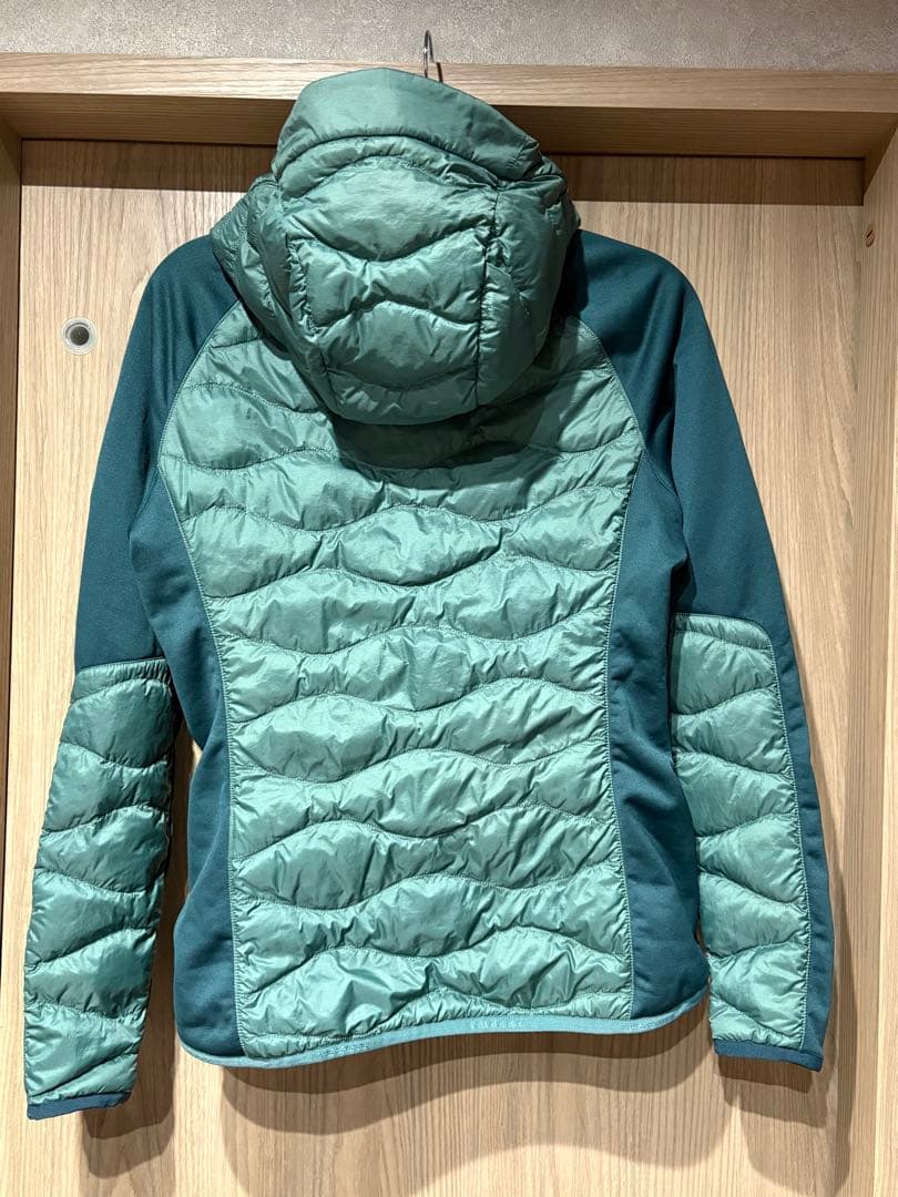 PeakPerformance ヘリウムハイブリッド ダウン フード レディース