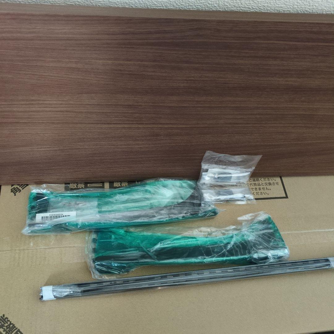 南海プライウッド　壁付け可動棚　ランドリーラック