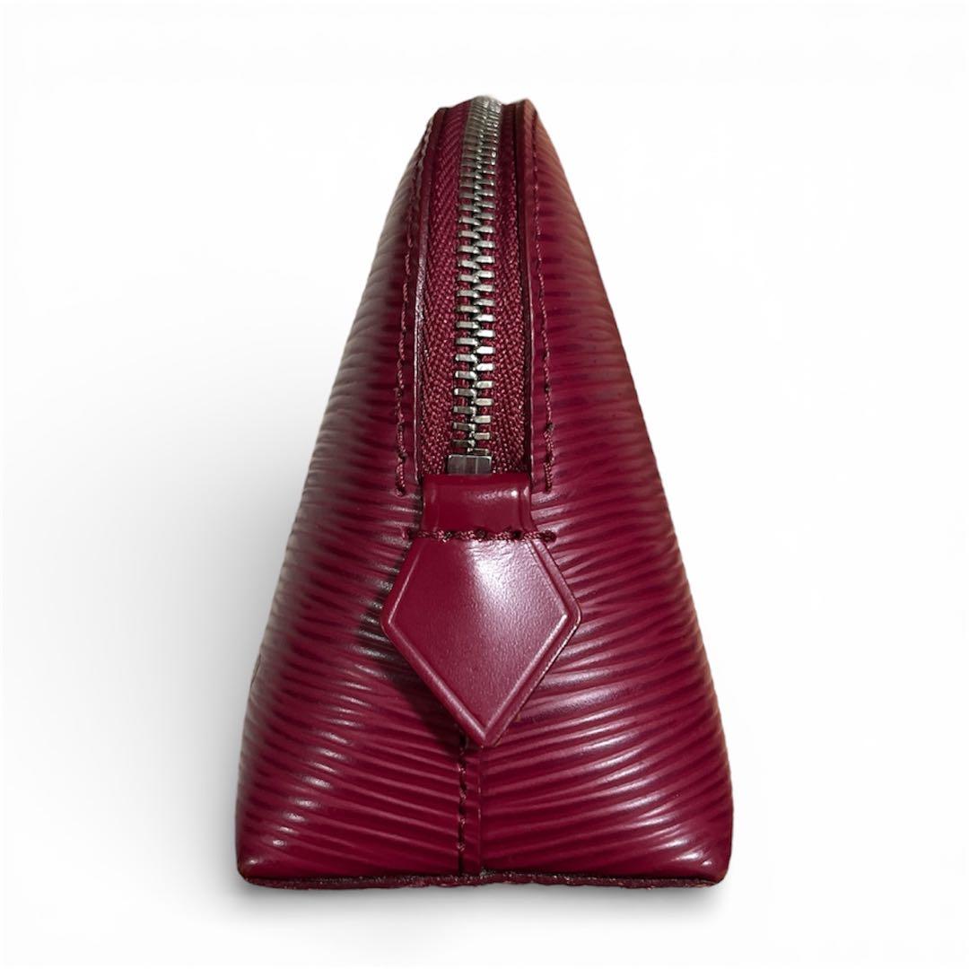 【美品】ルイヴィトン LV エピ ポーチ ボルドー レザー 箱有り ポシェット