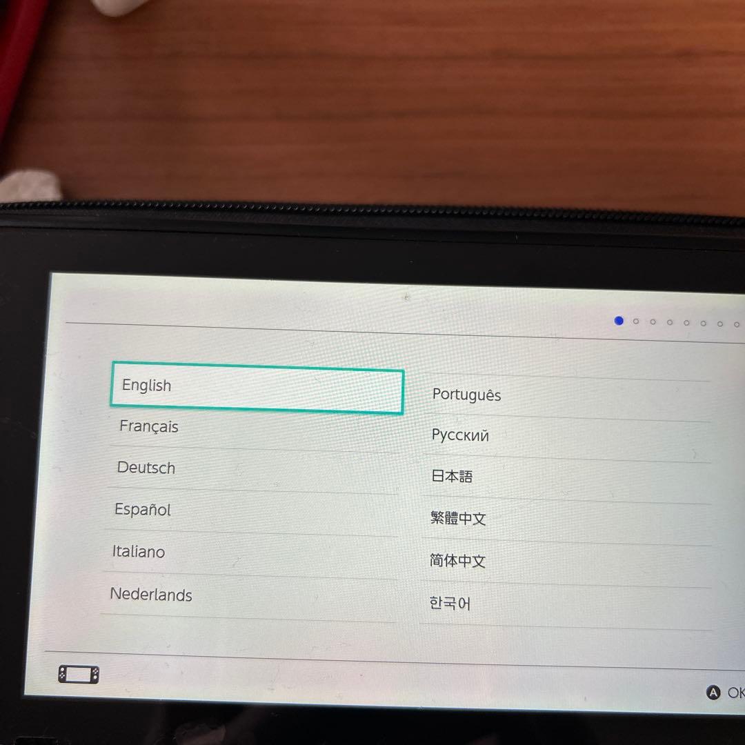 F*】様 Nintendo Switch 本体 、ケース付き、初期化済み、動作確