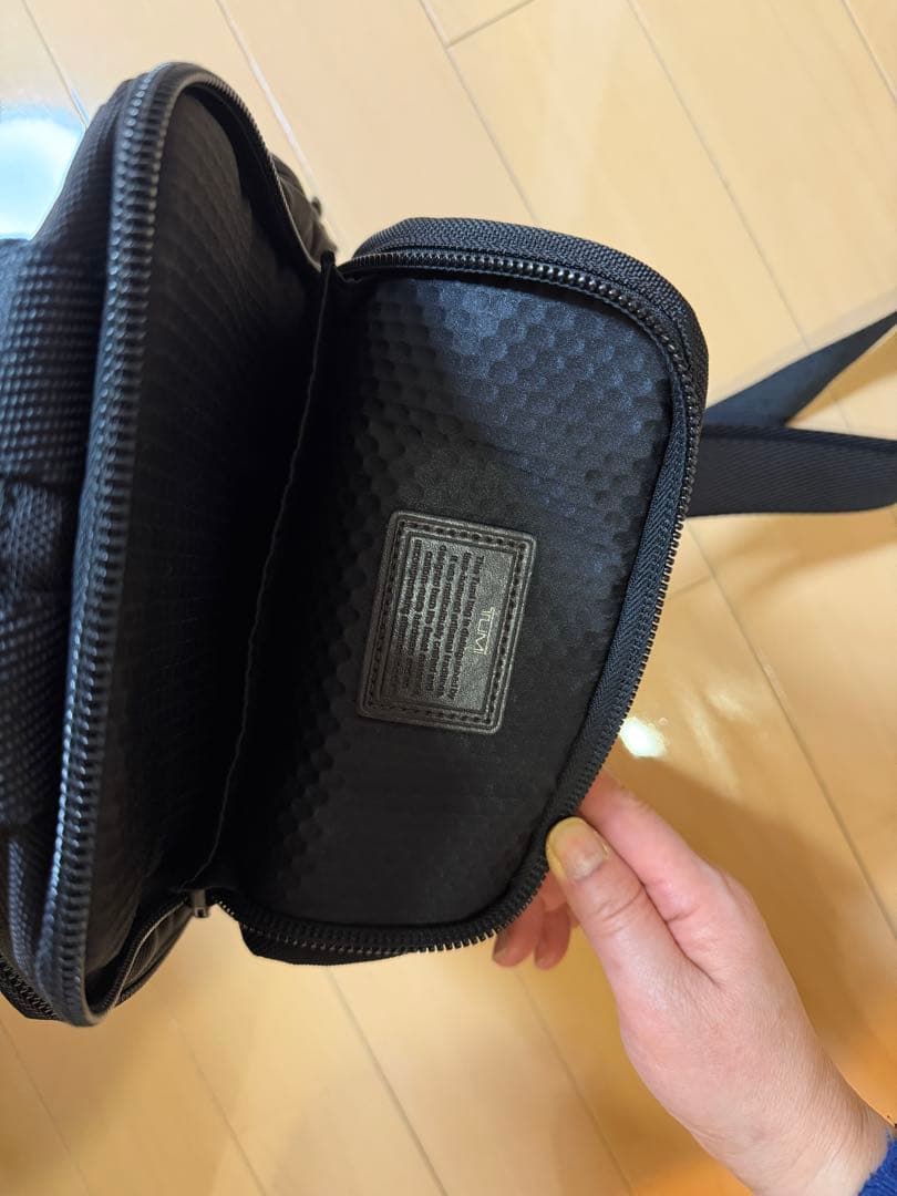 TUMI ボディバッグ ブラックxブラウン
