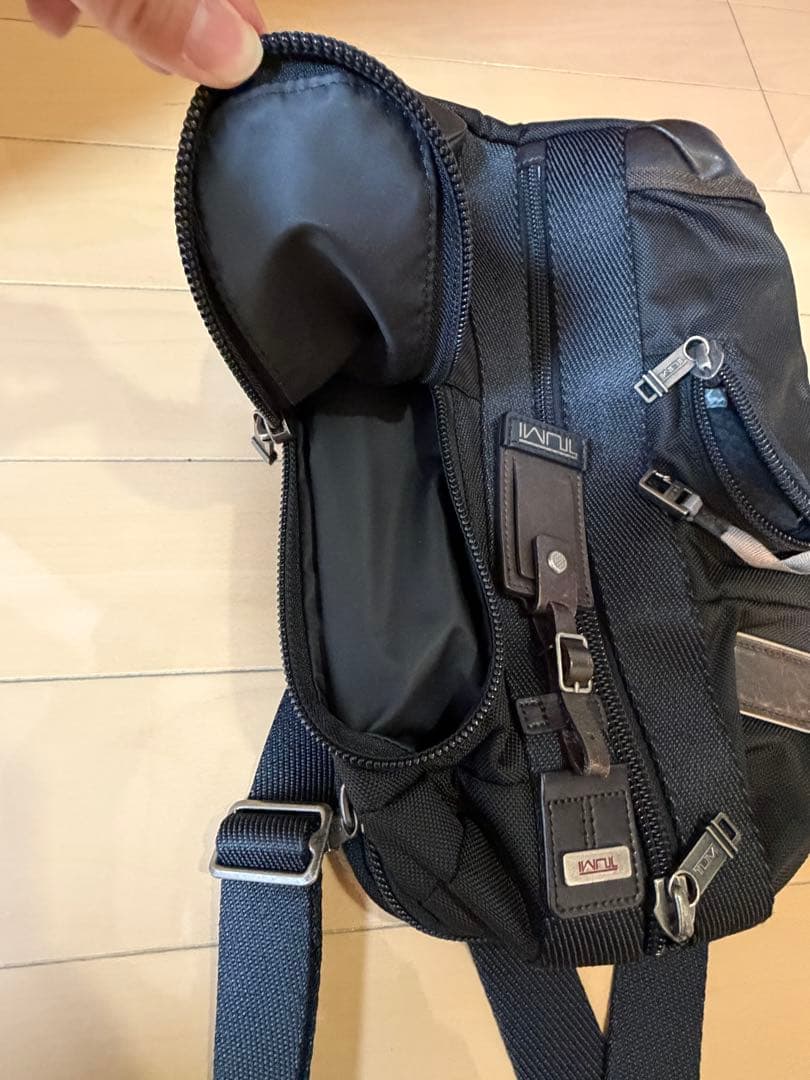 TUMI ボディバッグ ブラックxブラウン