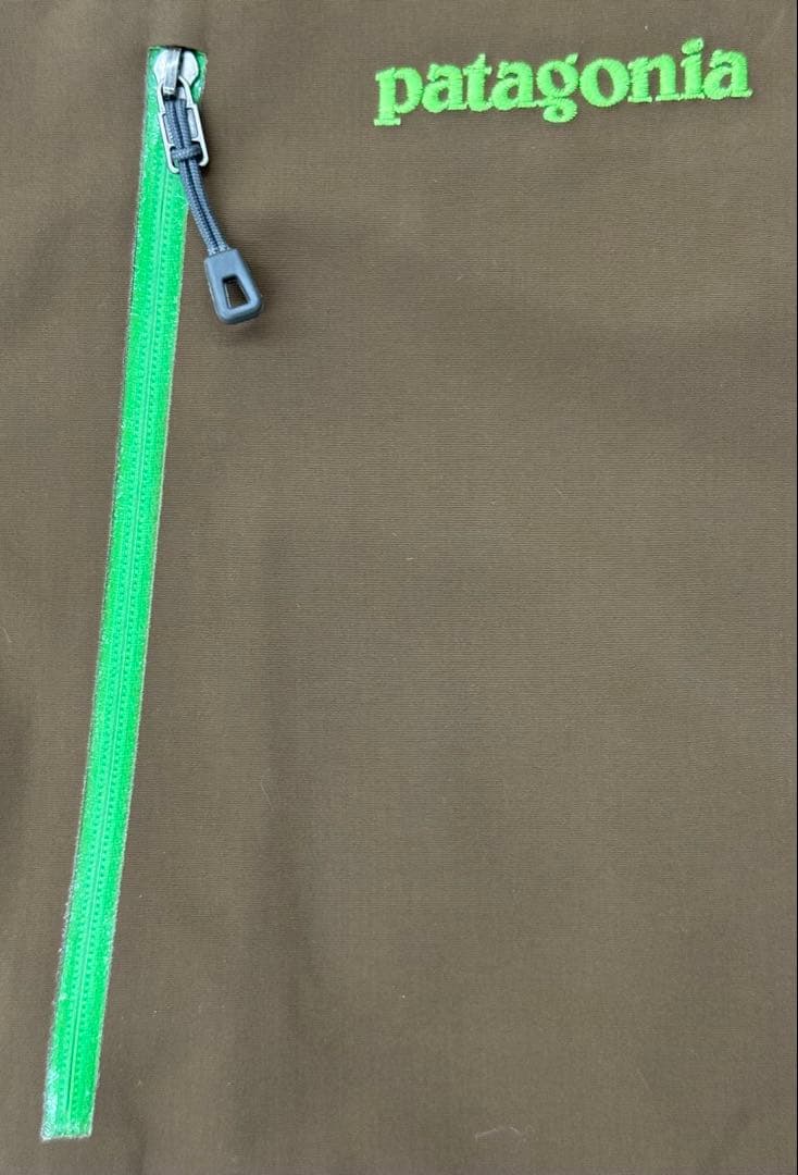 patagonia スキー /スノーボードウェア ブラウン/グリーン 男性用 M