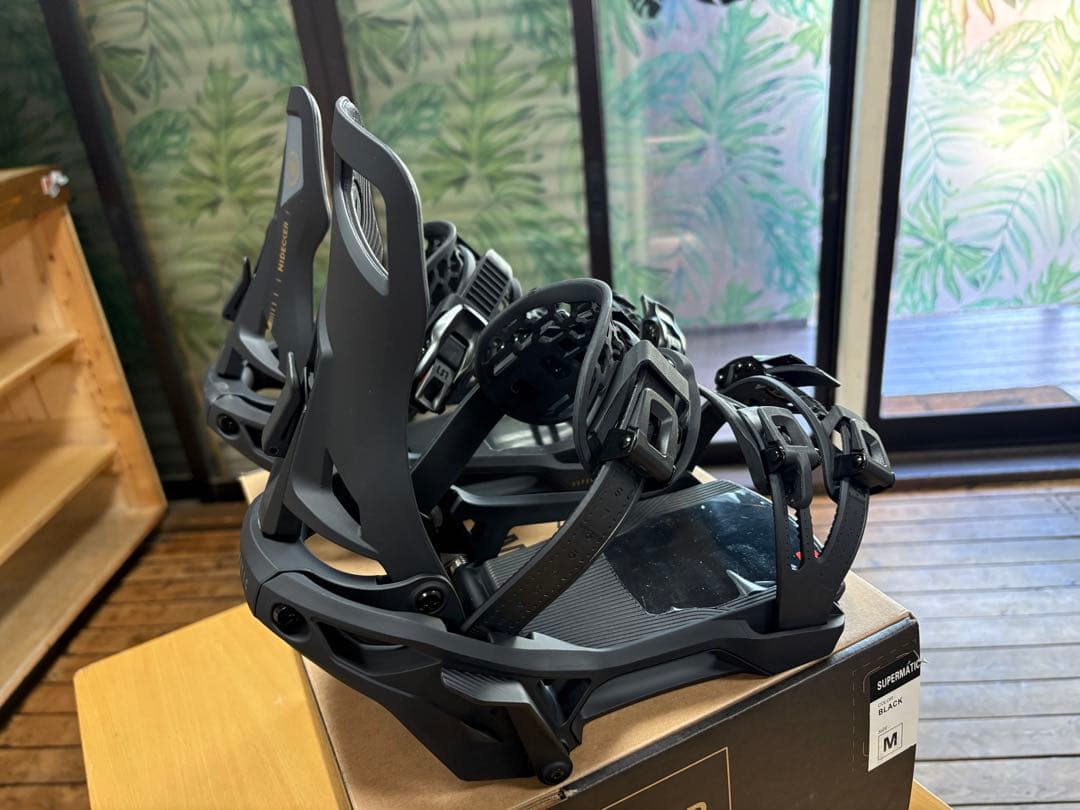 NIDECKERバインディング新品