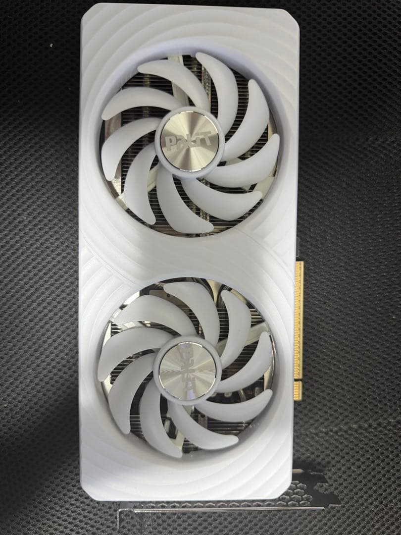 グラフィックボード・グラボ・ビデオカード Palit GeForce RTX 5060 Ti White OC 16GB