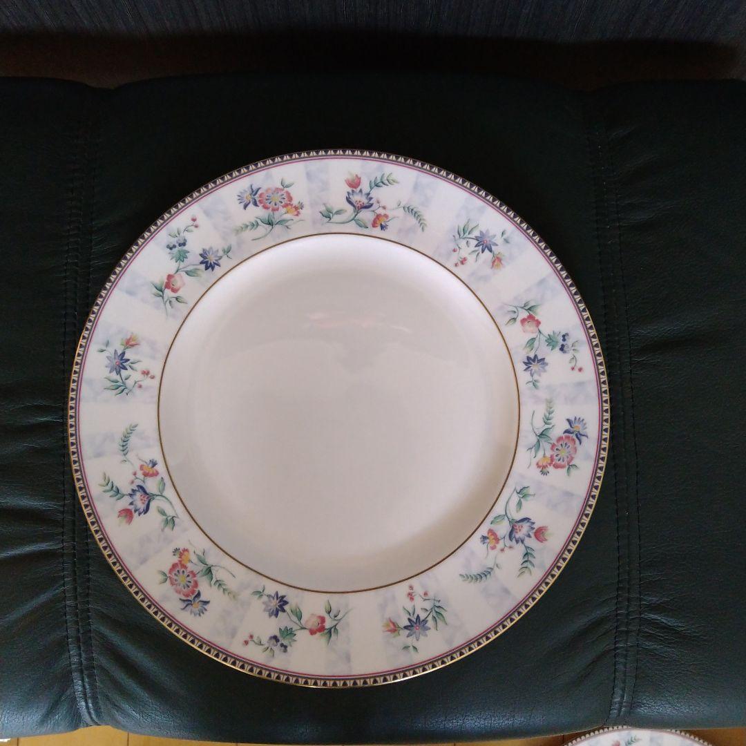 ウェッジウッド花柄プレート 2枚セット