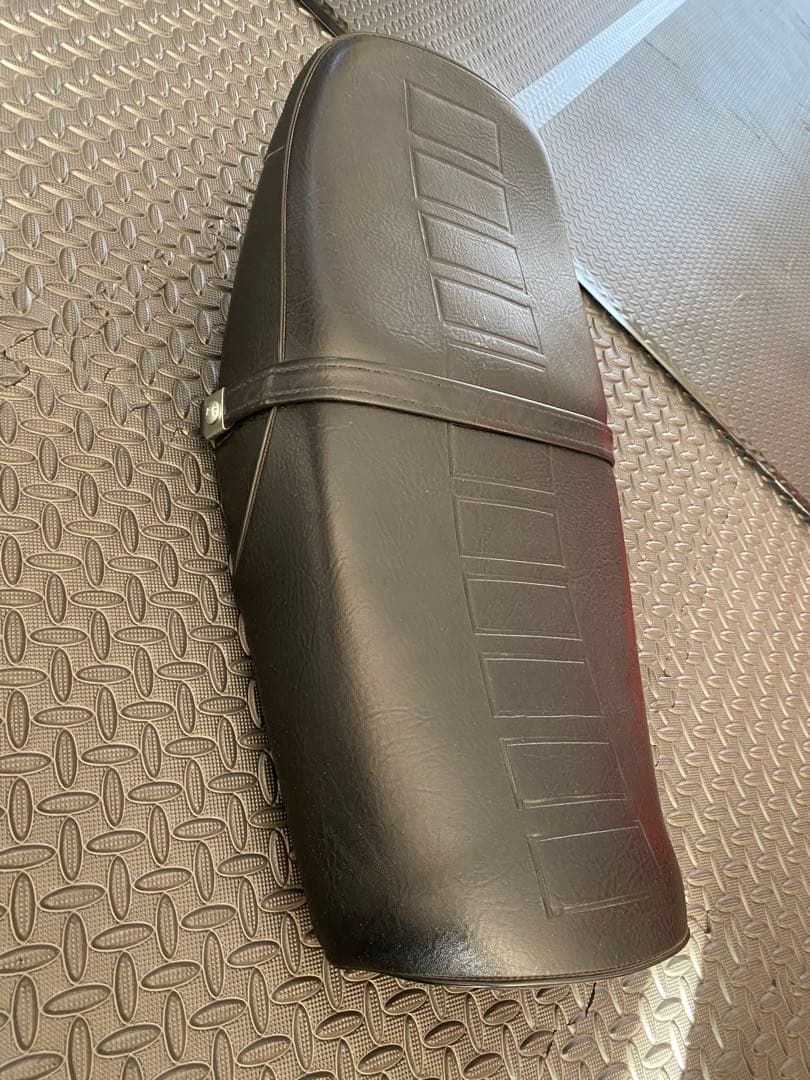 YAMAHA ヤマハ　RZ250 RZ350 シート　張替用付き