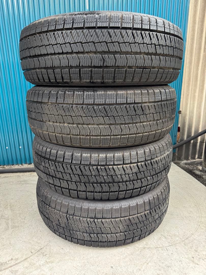 ⭐︎バリ溝⭐︎ 205/60R16 ブリヂストン　VRX2 4本2022年製造