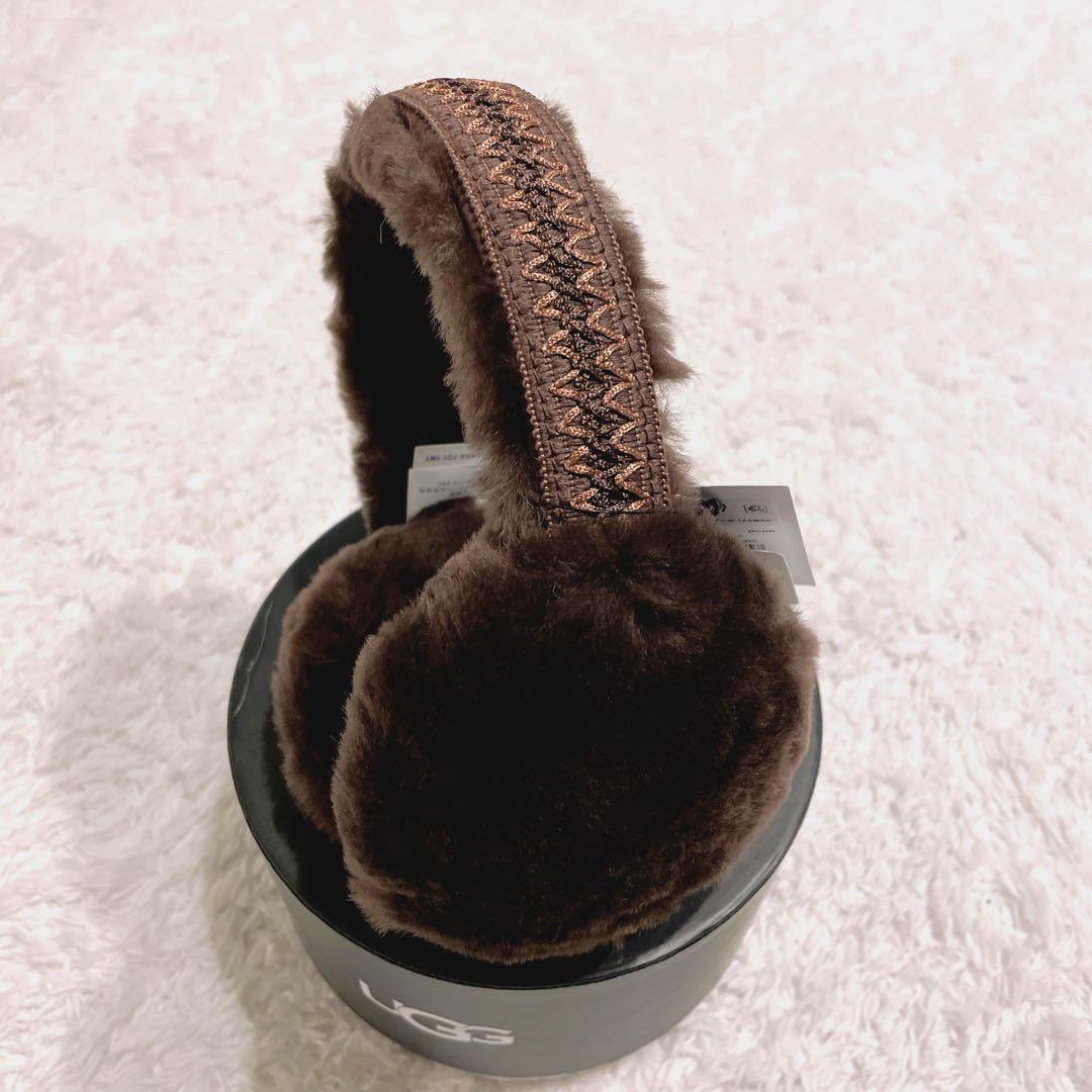UGG 新品✨シープスキン ブラウンイヤーマフ　タグ付き　防寒　イヤーマフラー