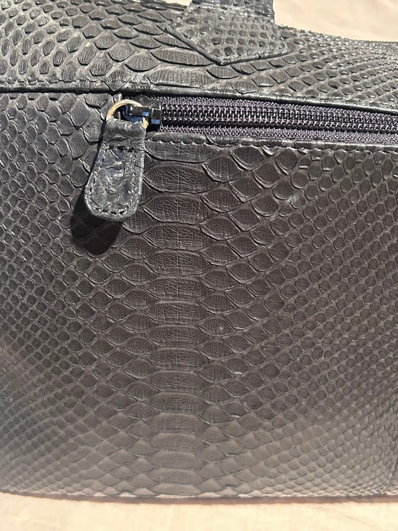 高品質　日本製　 本物ダイヤモンドパイソン 革　JRA認定 ボストンバッグ