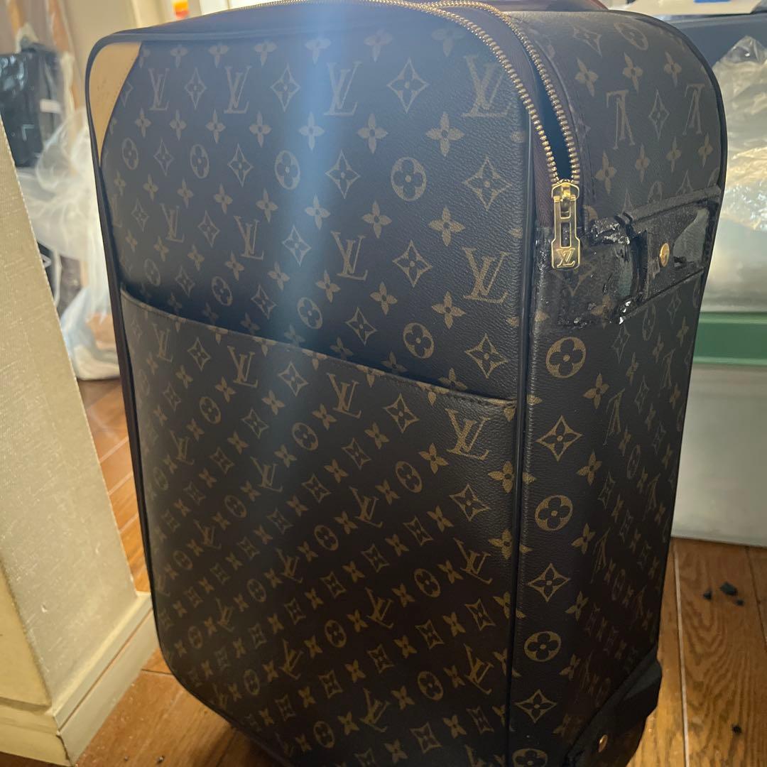 ルイビトンキャリーケース