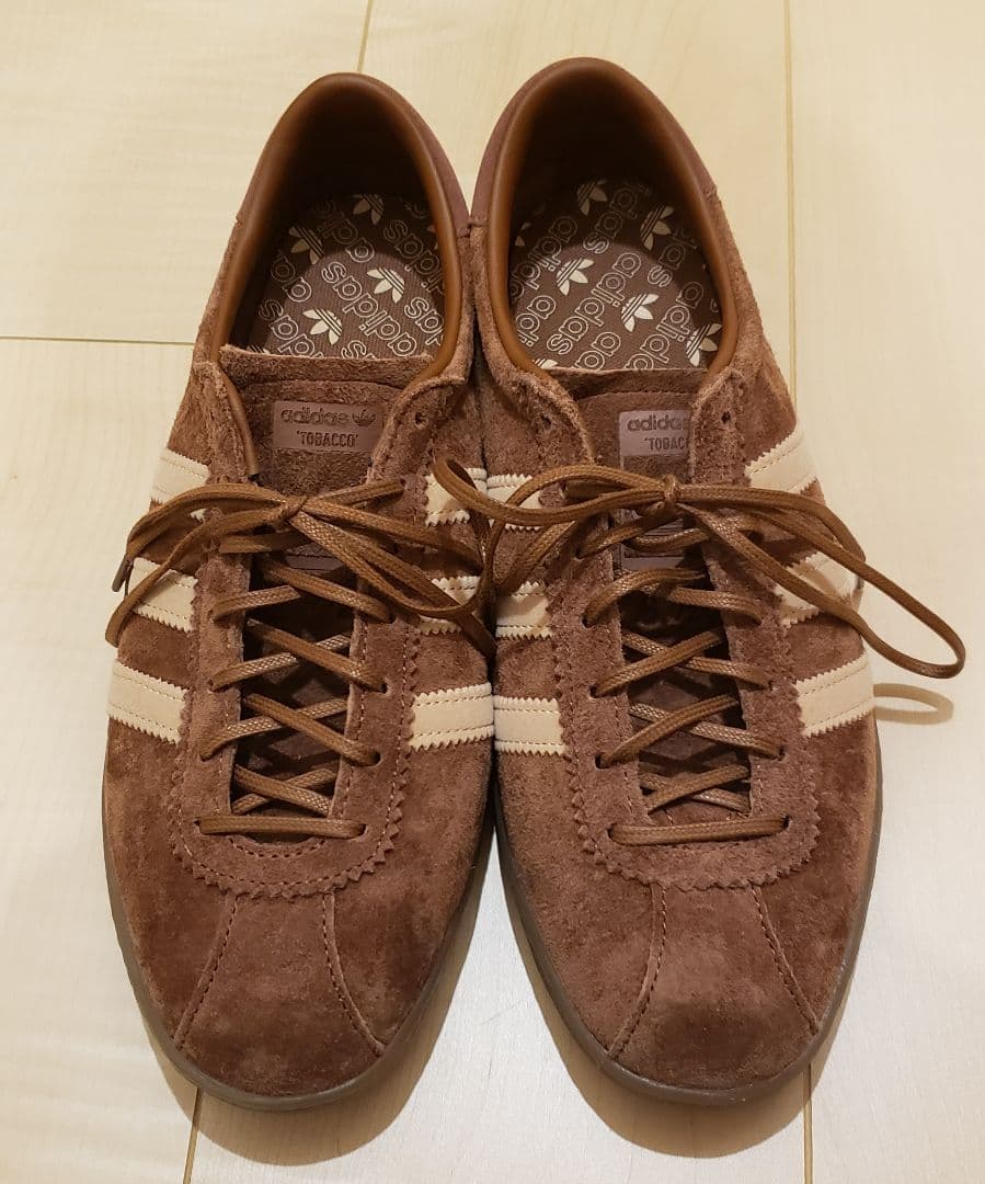 フリースストア別注アディダスタバコ　箱あり