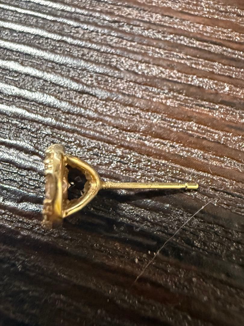 （アヴァランチ） 10k ダイアモンド ピアス 片耳