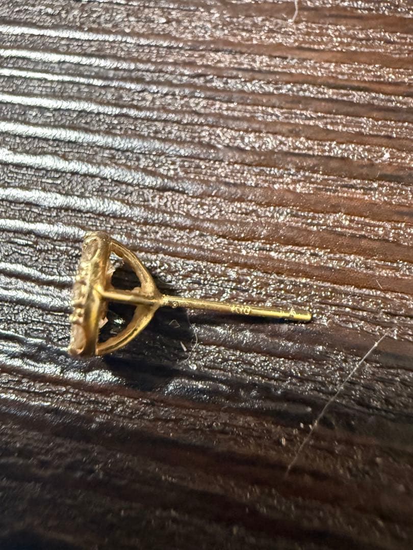 （アヴァランチ） 10k ダイアモンド ピアス 片耳