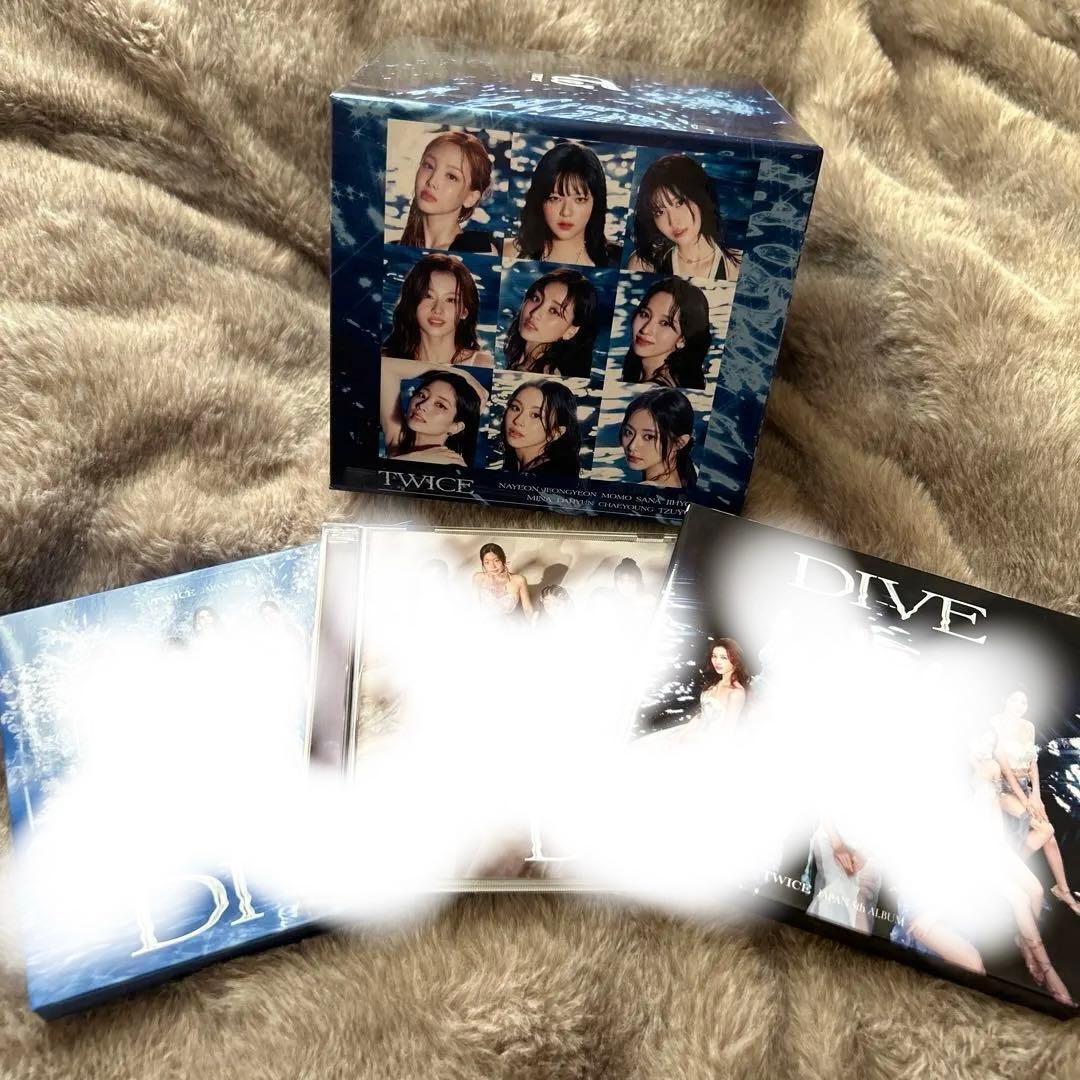 TWICE DIVE 777限定版のみ