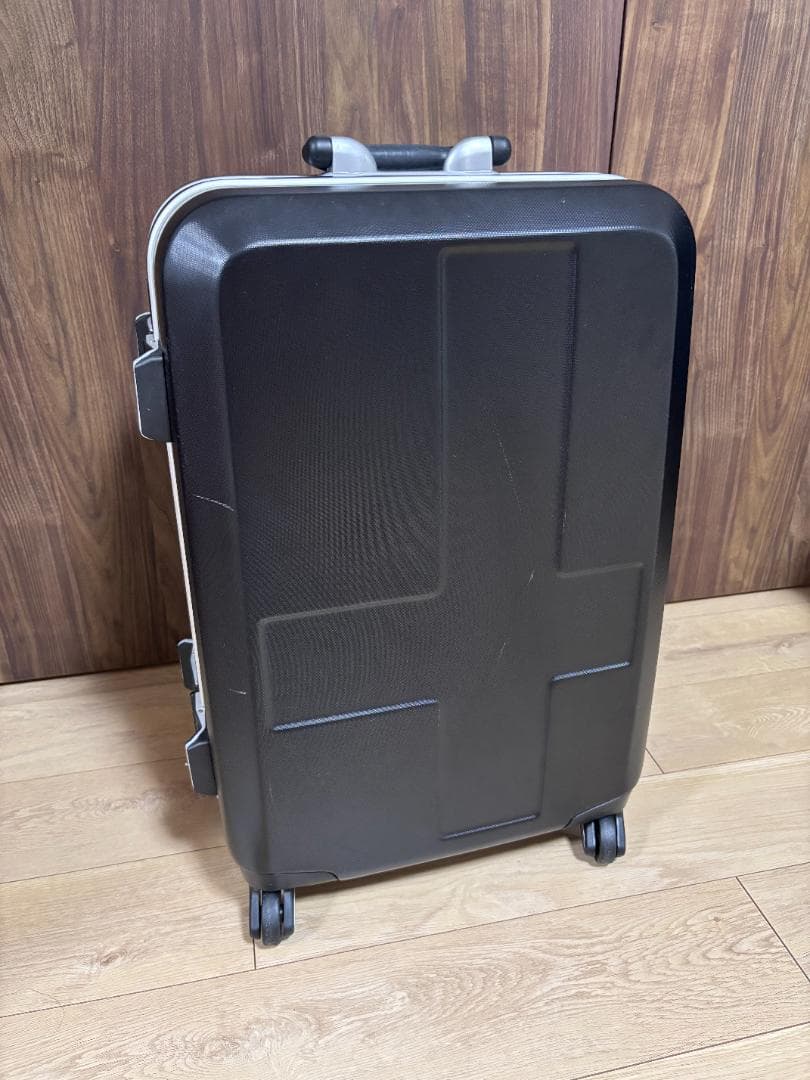innovator イノベーター スーツケース INV22E 54L