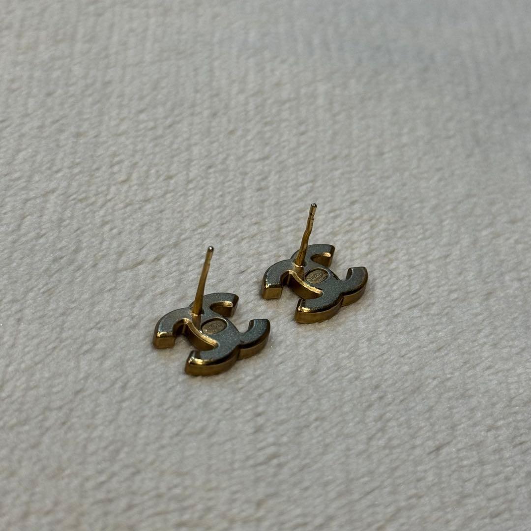 CHANEL（シャネル） ピアス ゴールド