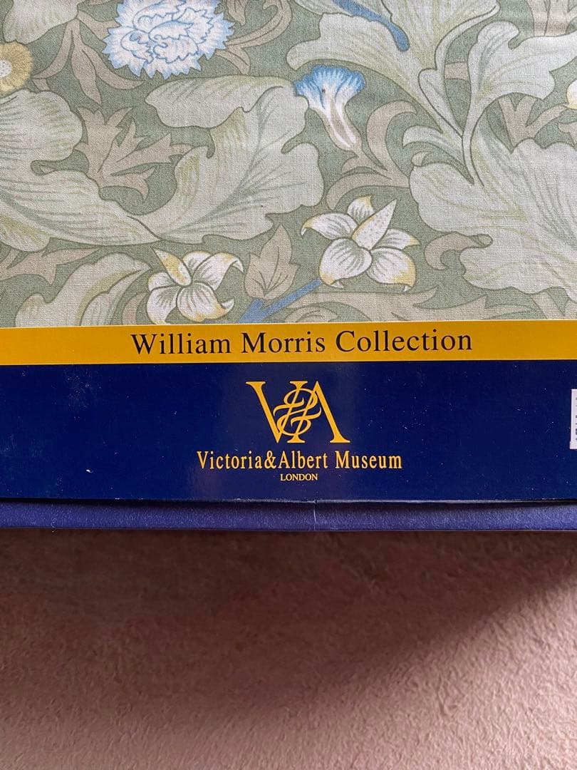 V&A 羊毛混肌掛ふとん ウィリアムモリス williammorris