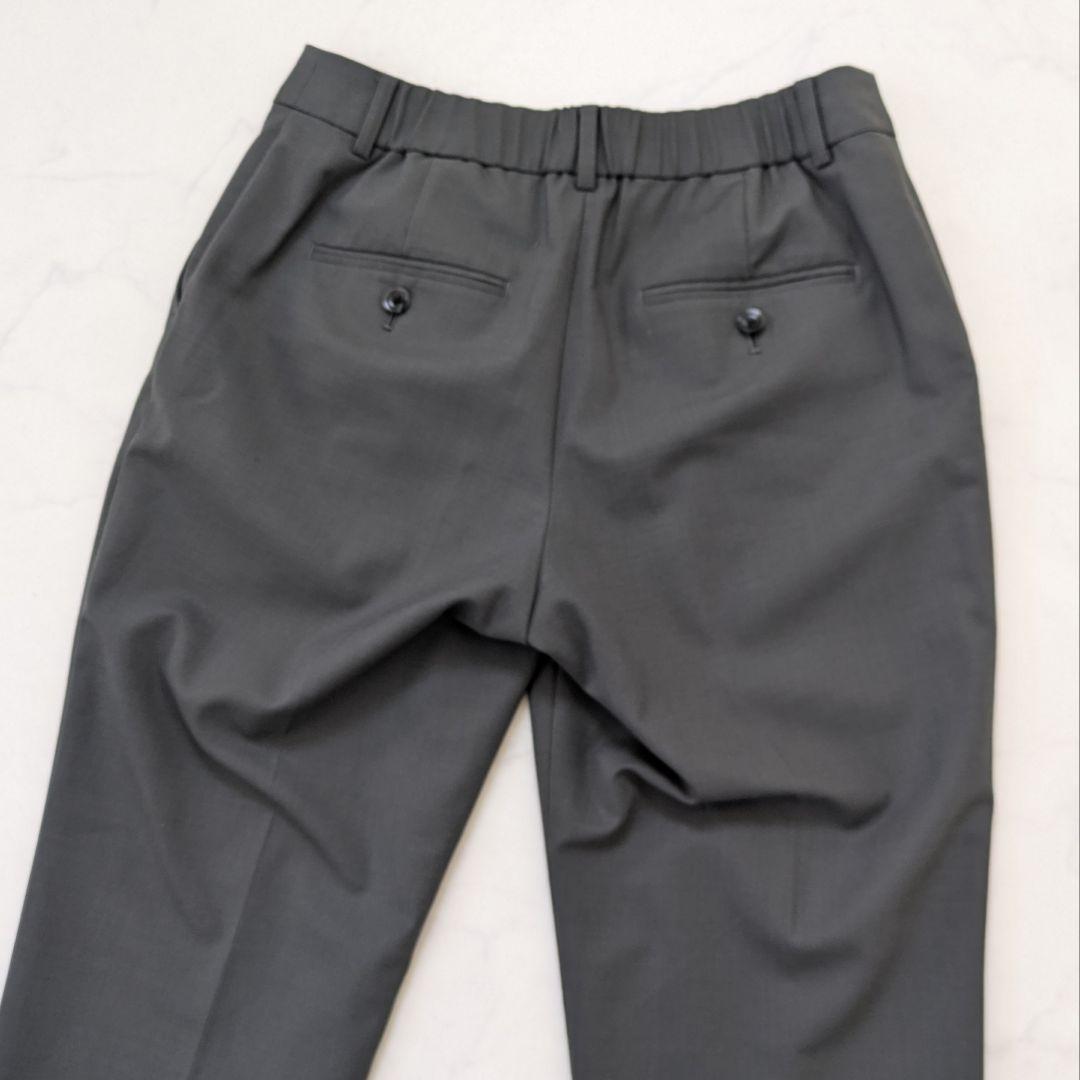 【美品 40】グリーンレーベルリラクシング カチリラ ノーカラー パンツ スーツ