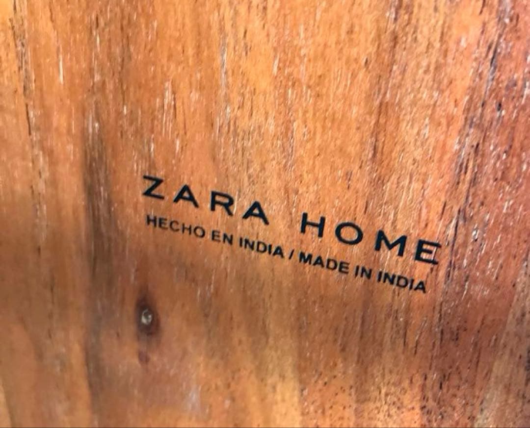 ZARA  ラック