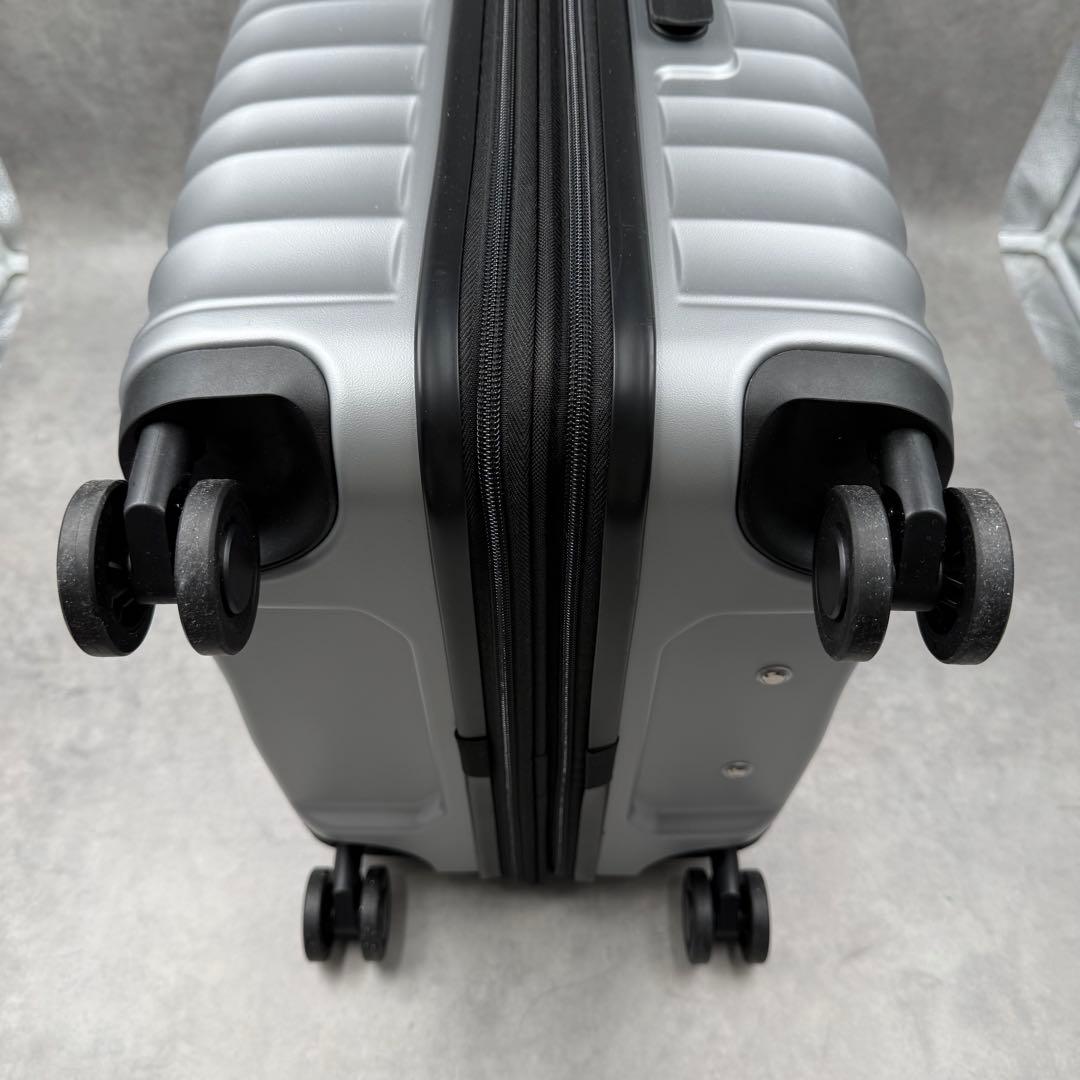 新品 韓国限定 THE NORTH FACE 24 キャリーケース シルバー
