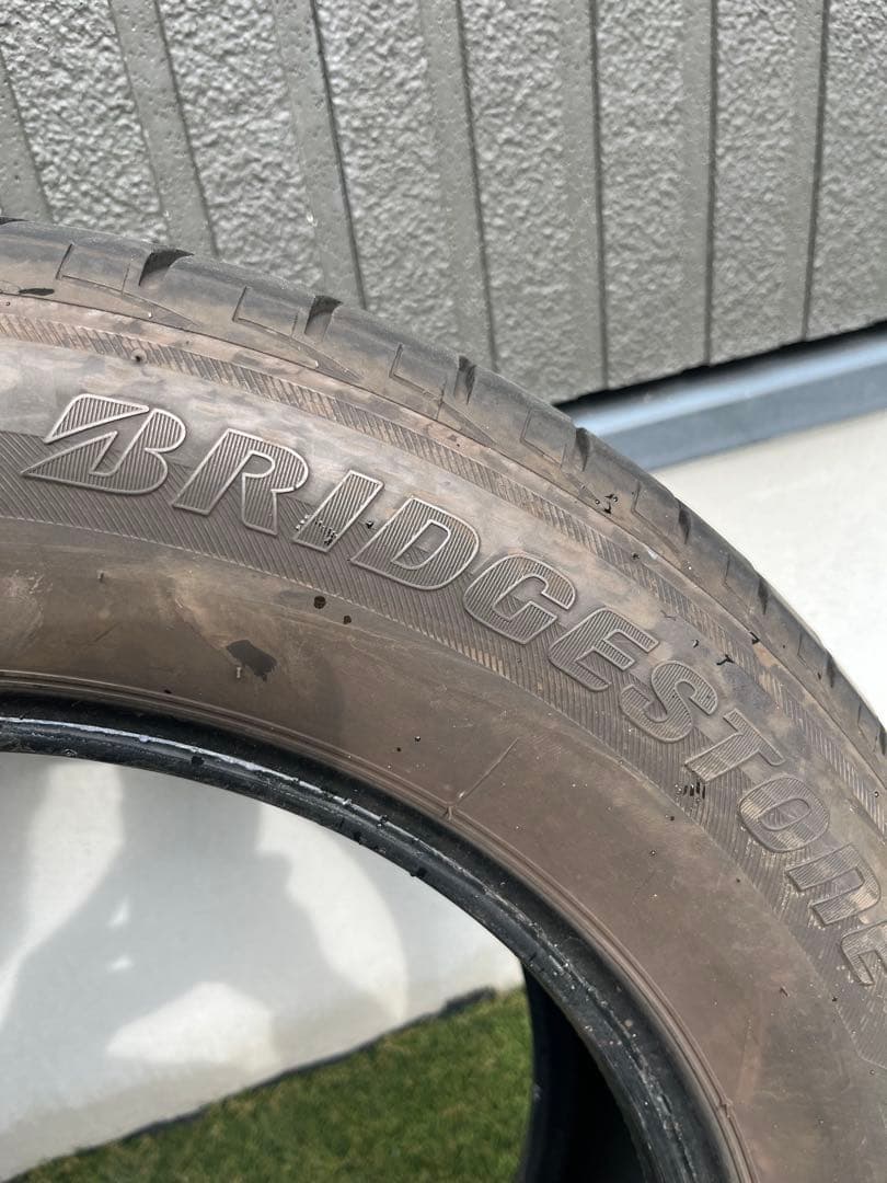 ①【送料無料、2本】205/60R16 ブリヂストン　LUFTRV2