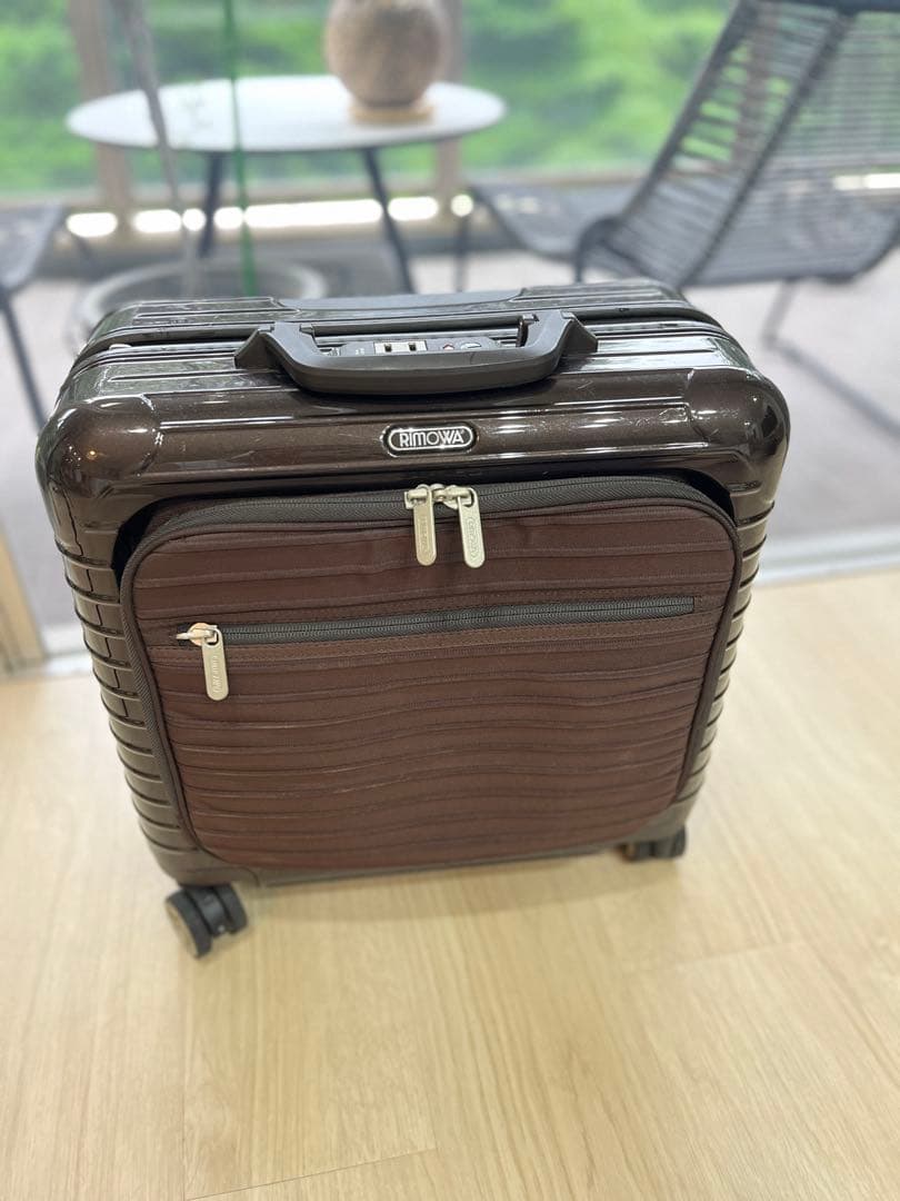 ブラウン ストライプデザイン キャリーケース