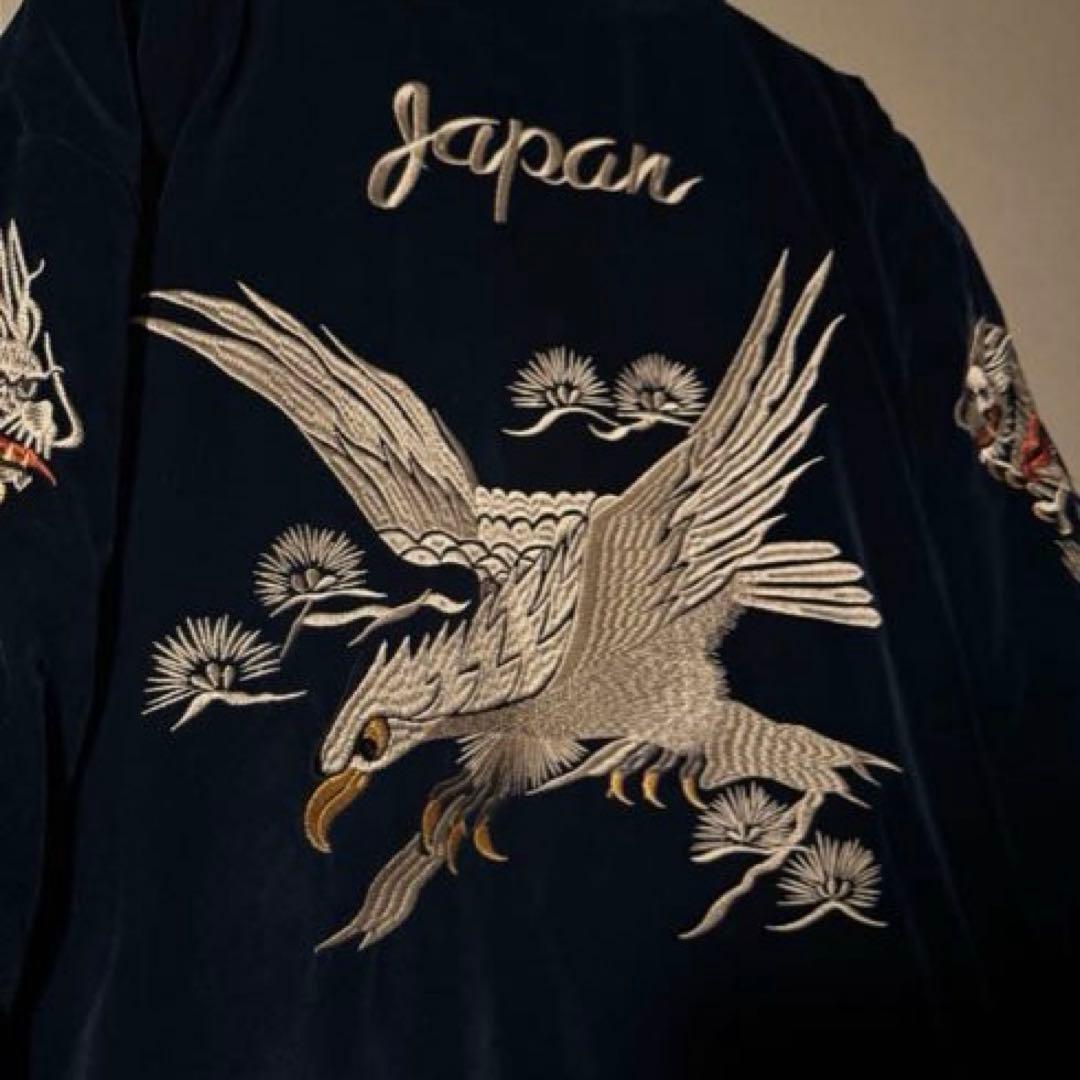 【中綿ブルゾン】刺繍ドラゴンと鷲のベルベットジャンパー　ネイビーXXL