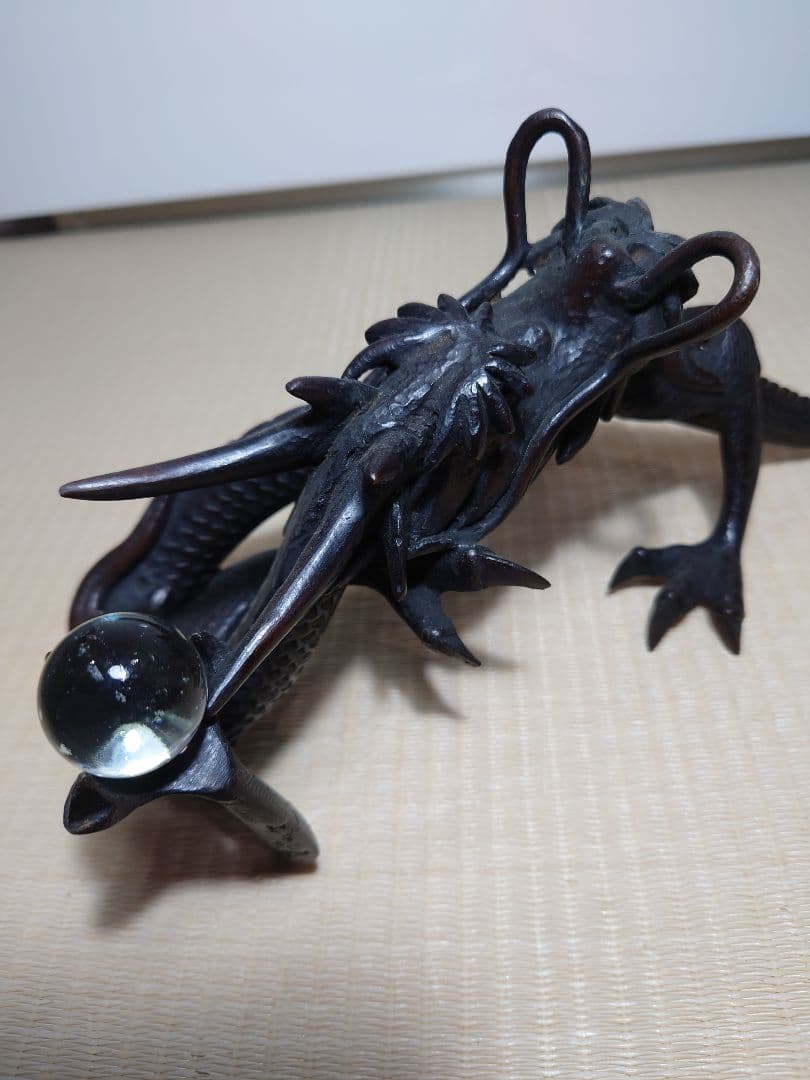 銅製　玉持ち龍