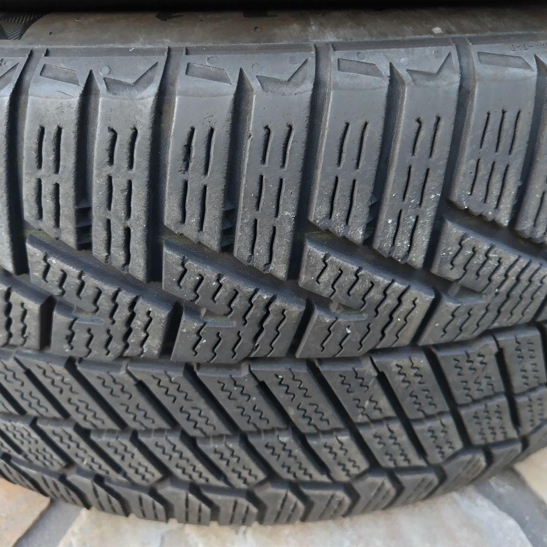 7*3様 235/50R19コンチネンタル！４本セット！スタッドレスタイヤ！バリ