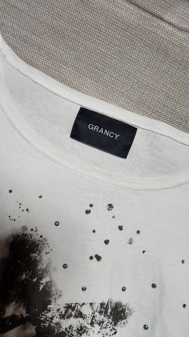 GRANCY ラインストーンデザイン グラフィックダメージ ロンT
