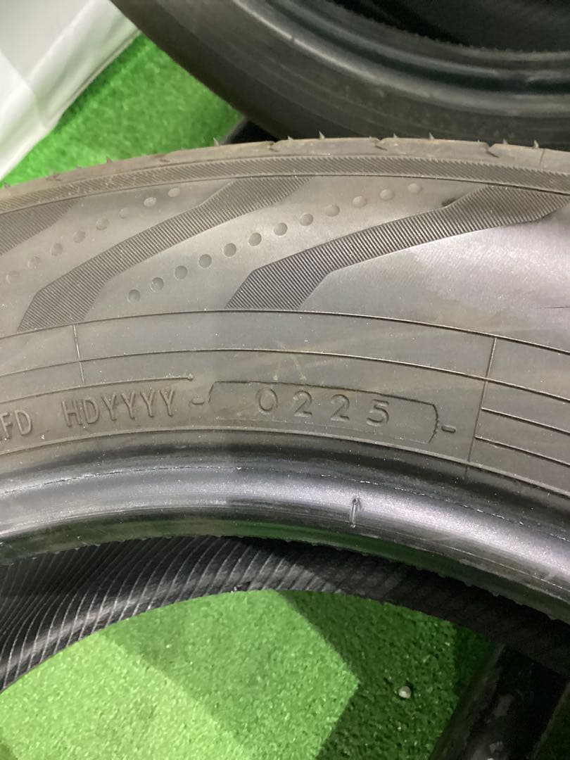 T1556[送料無料]ヨコハマADVAN V03 225/60R18
