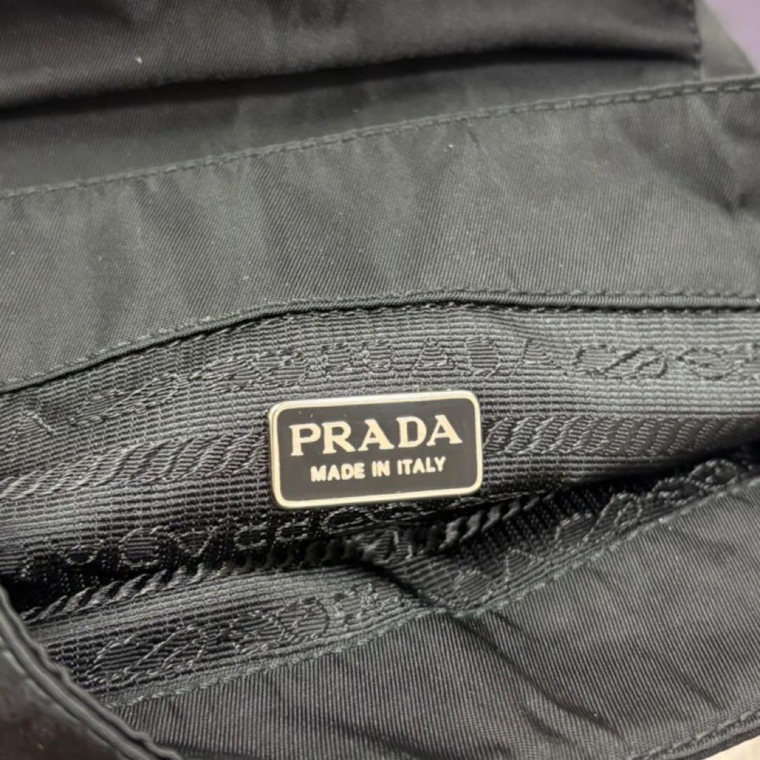 PRADA アクセサリーポーチ ナイロン 三角ロゴ ギャランティ付 MV459