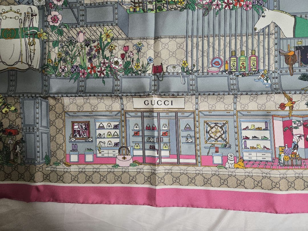 GUCCI グッチ プリント シルクツイル スカーフ ギフトボックス 新品未使用