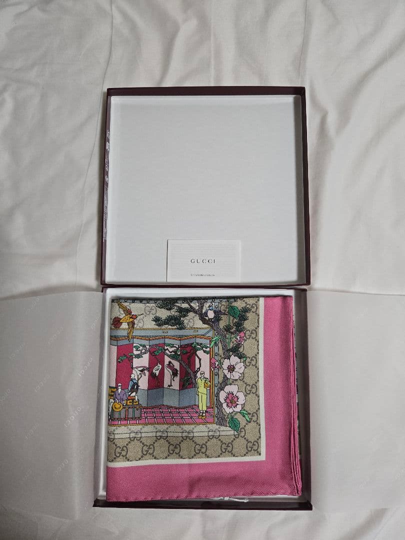 GUCCI グッチ プリント シルクツイル スカーフ ギフトボックス 新品未使用